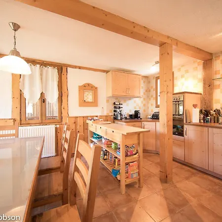 Chalet Charley Mc36 *